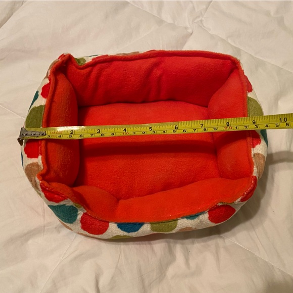 ALL LIVING THINGS CUDDLER BED - Picture 8 of 9